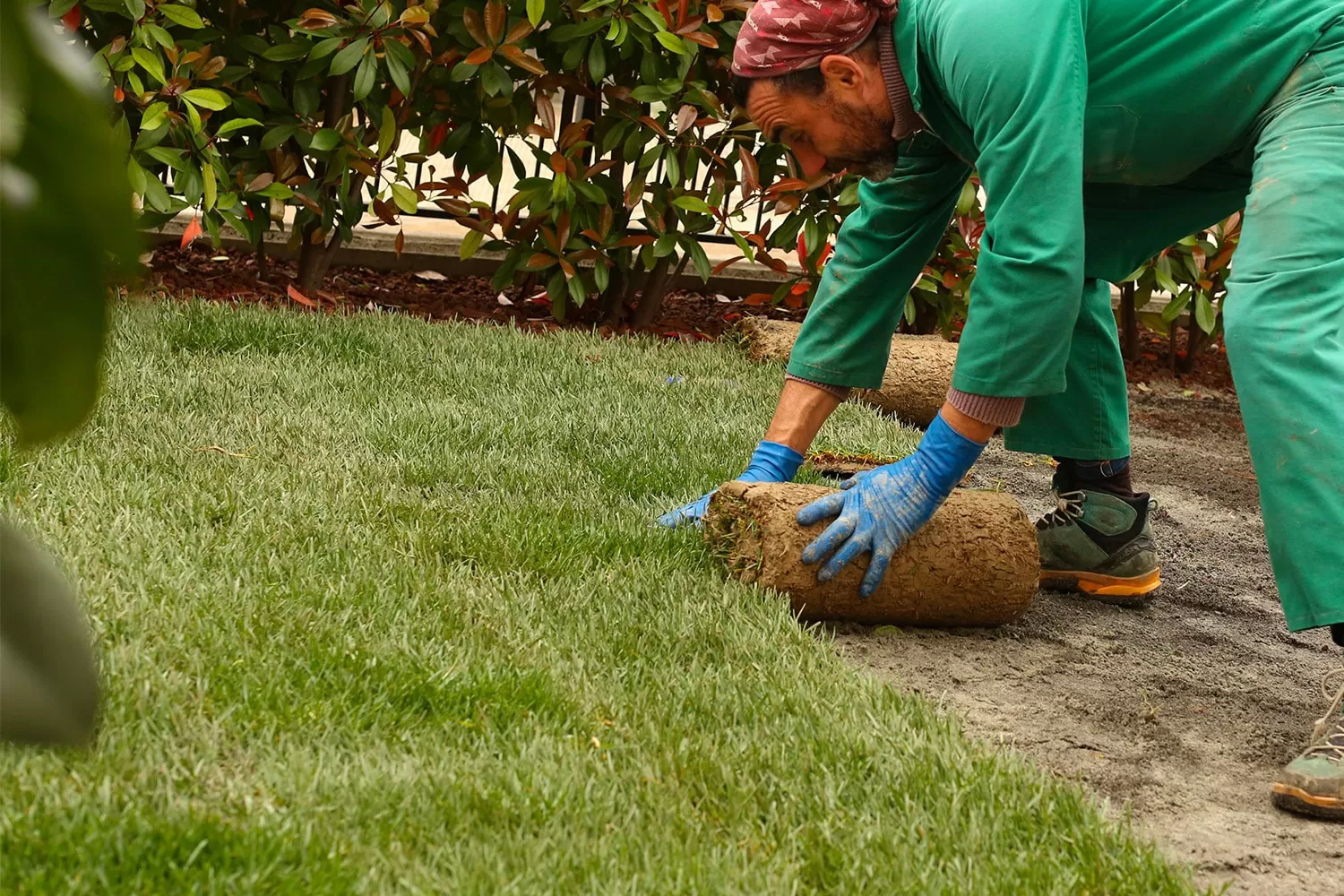 Giardinieri specializzati nella realizzazione e manutenzioni di giardini e aree verdi pubbliche e private